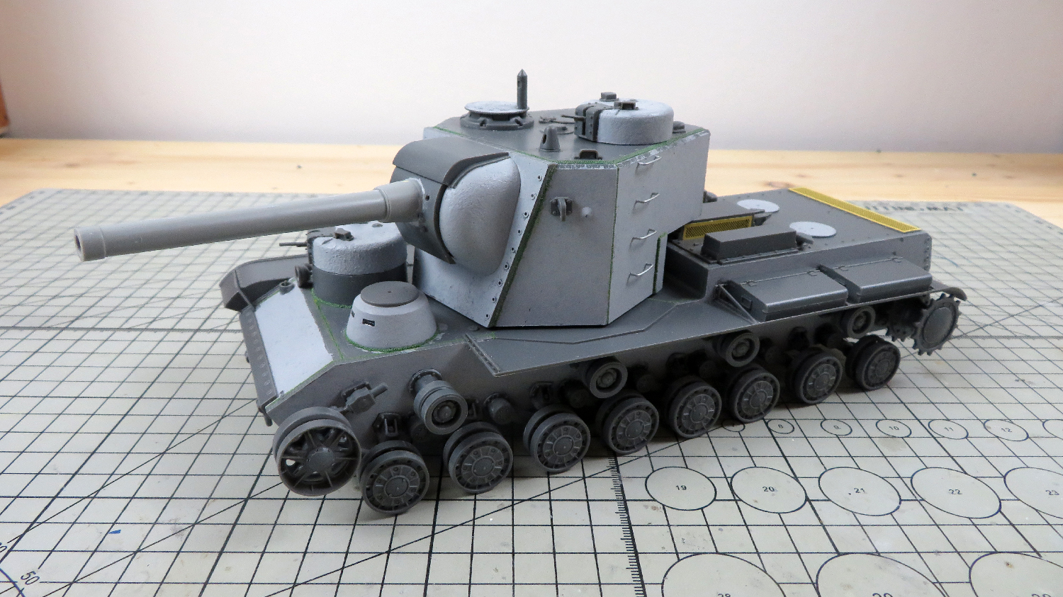 Armorama :: Takom 1:35 Kv-5 Review